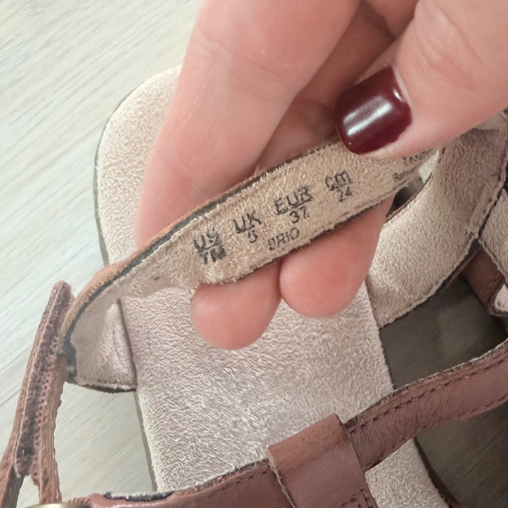 Soul Naturalizer Trio Brown Leather Floral‎ Laser Cut T-Strap Sandals Womens 7M - Picture 6 of 10